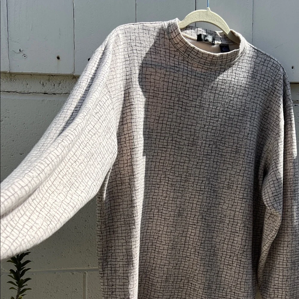 Women's Gray Crewneck Sweater